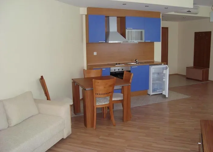 Sunrise Club Apart Hotel 3*